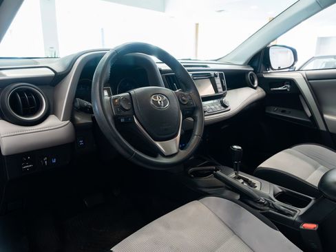 Used 2018 Toyota RAV4 XLE w/ Plus Extra Value Package image 7