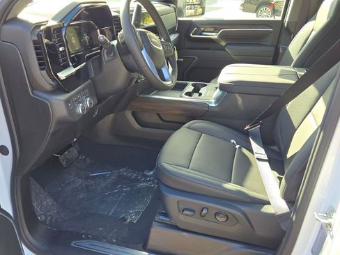 New 2026 GMC Sierra 2500 SLT w/ SLT Convenience Package image 25