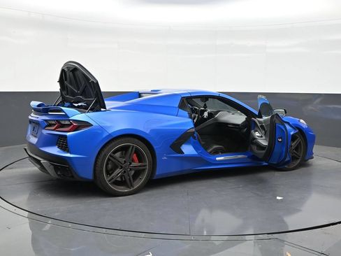 Used 2024 Chevrolet Corvette Stingray Preferred Conv w/ Z51 Performance Package RWD image 27
