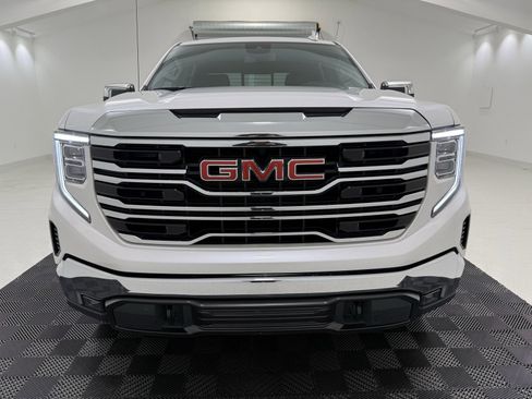 Used 2023 GMC Sierra 1500 SLT w/ SLT Premium Package image 2
