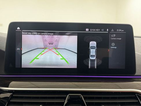 Used 2022 BMW 530i xDrive w/ M Sport Package image 20