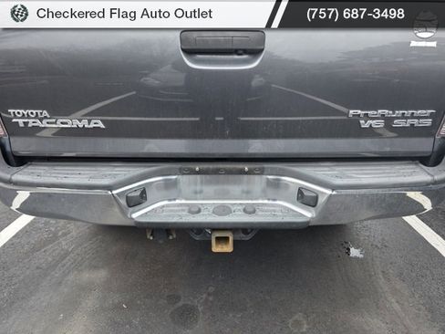 Used 2015 Toyota Tacoma PreRunner w/ SR5 Package image 8