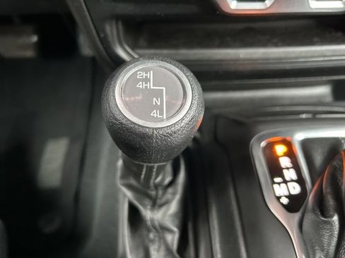 Used 2024 Jeep Wrangler Sport S image 32