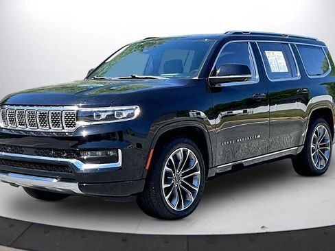 Certified 2022 Jeep Grand Wagoneer Series III AWD/4WD image 4