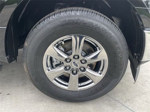 Used 2018 Ford F150 XLT w/ Equipment Group 302A Luxury image 31