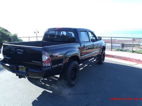 Used 2013 Toyota Tacoma PreRunner image 2