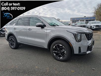 Used 2025 Kia Sorento S w/ Panoramic Sunroof Package