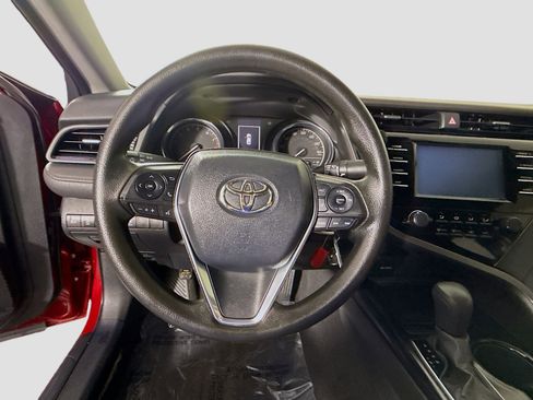 Used 2020 Toyota Camry LE FWD image 13