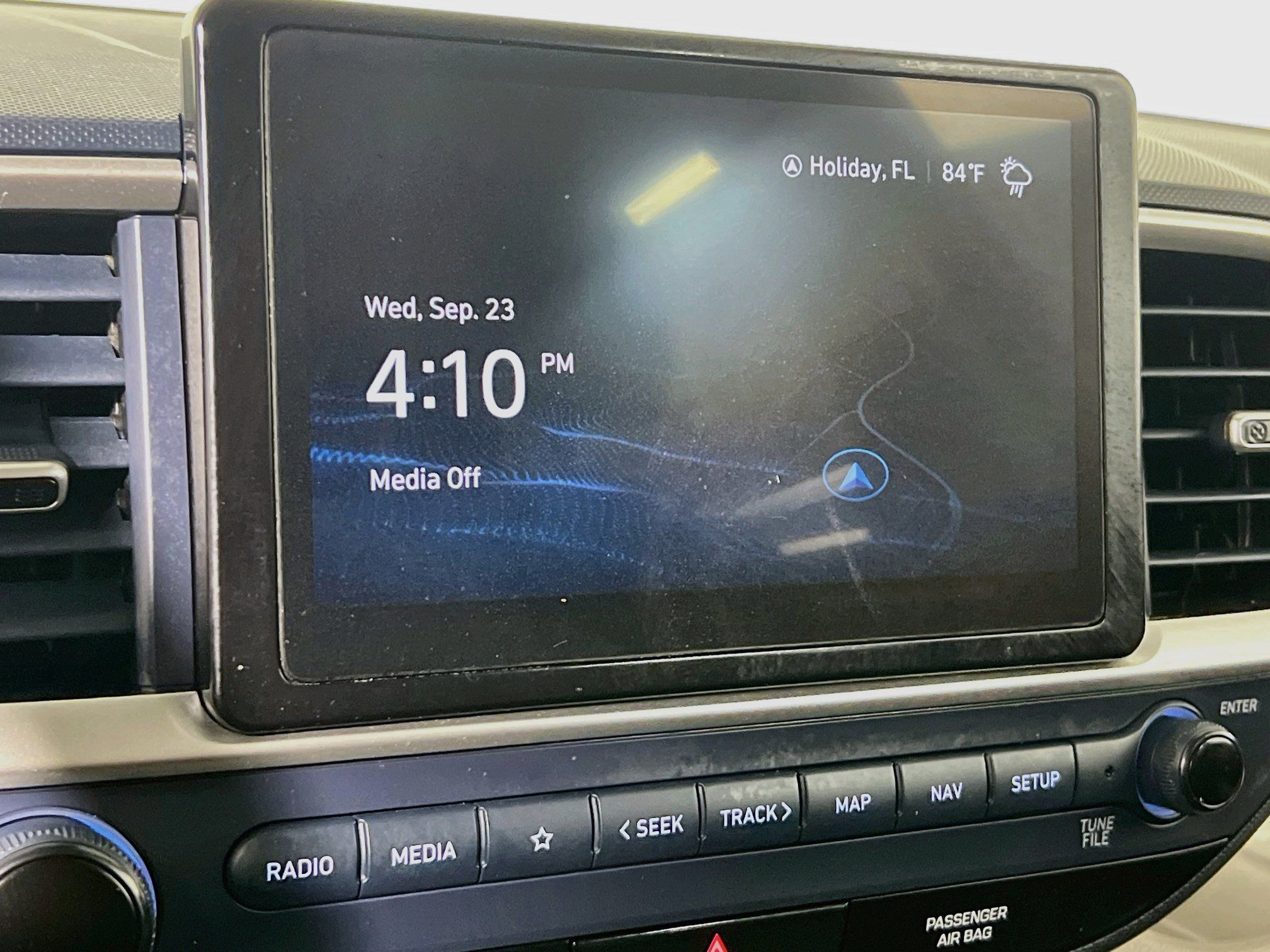 Used 2024 Hyundai Venue Limited FWD image 26