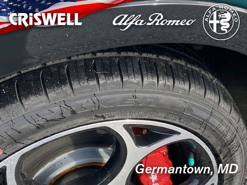 New 2024 Alfa Romeo Tonale Veloce image 13