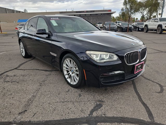 Used 2013 BMW 750i RWD image 3