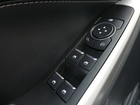 Used 2021 Ford Explorer XLT w/ Equipment Group 202A AWD/4WD image 25