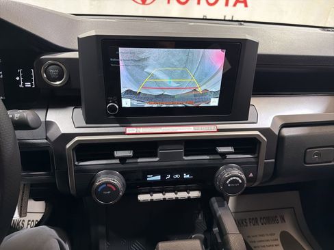 Used 2026 Toyota 4Runner SR5 image 27