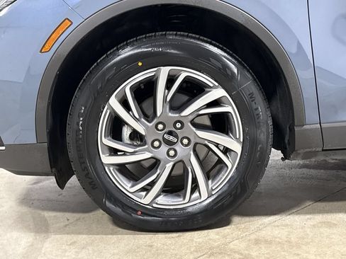 Used 2023 Lincoln Corsair FWD w/ Equipment Group 101A image 27