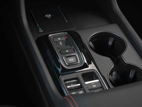 Used 2025 Honda Pilot TrailSport image 20