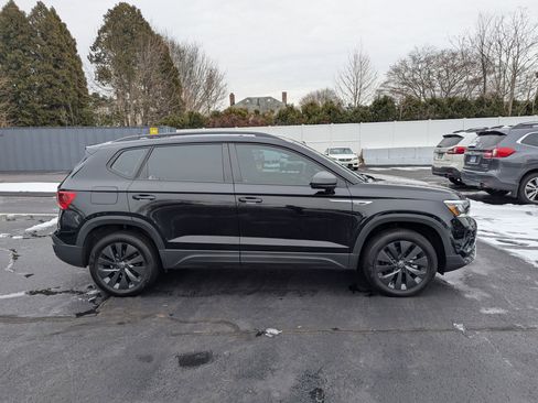 Used 2023 Volkswagen Taos S image 4