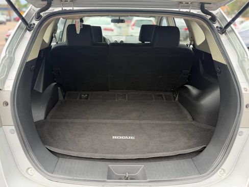 Used 2015 Nissan Rogue S AWD/4WD image 8