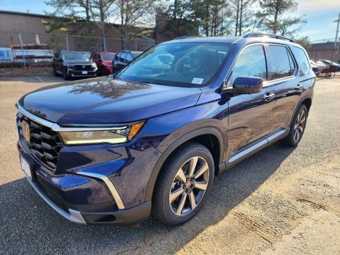 New 2025 Honda Pilot Elite image 1