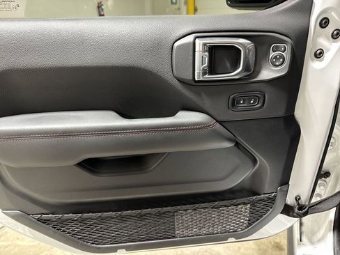 Used 2023 Jeep Gladiator Rubicon w/ LED Lighting Group image 21