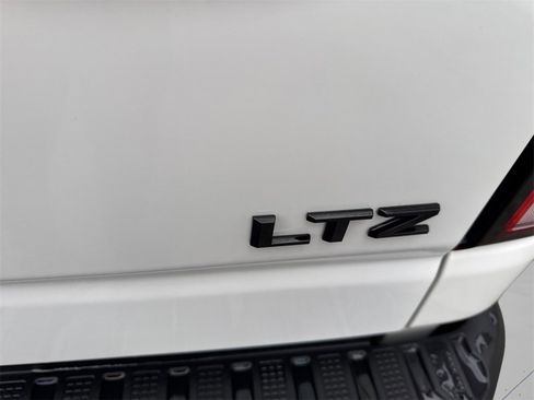 Used 2025 Chevrolet Silverado 2500 LTZ w/ Trail Boss Package image 29