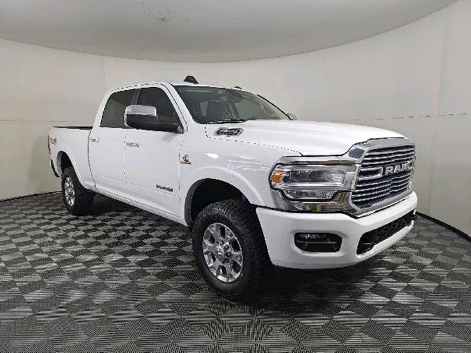 Used 2022 RAM 2500 Laramie AWD/4WD image 3