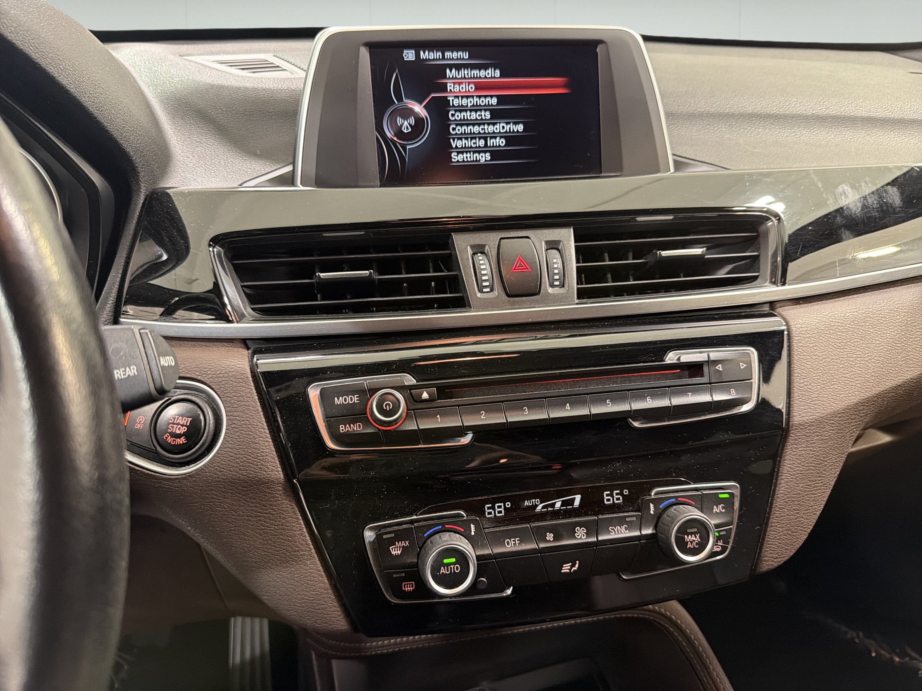 Used 2017 BMW X1 sDrive28i FWD image 16