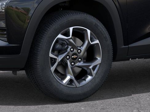 New 2026 Chevrolet Trax LT w/ LT Convenience Package FWD image 9