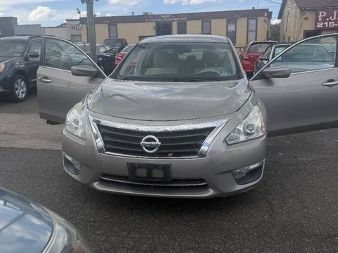 Used 2013 Nissan Altima 2.5 SV FWD image 17