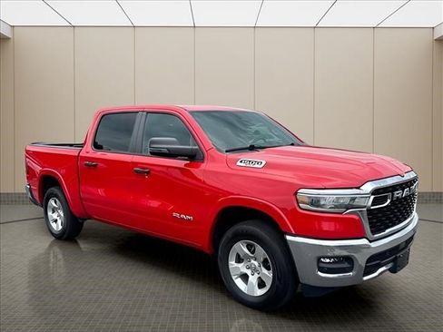 Used 2025 RAM 1500 Big Horn AWD/4WD image 2