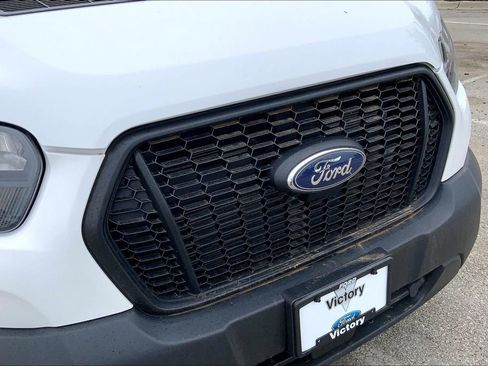 Used 2024 Ford Transit 150 Low Roof RWD image 28