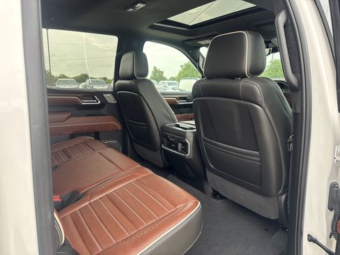 Used 2025 GMC Sierra 1500 Denali Ultimate AWD/4WD image 14