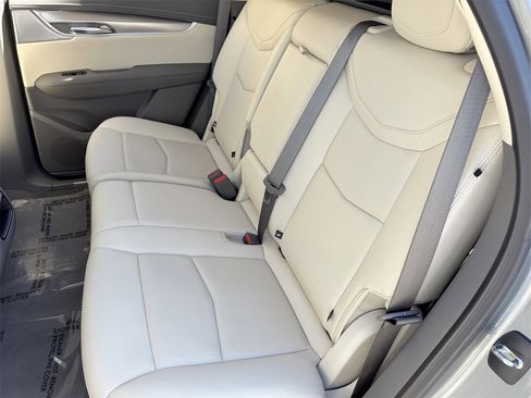 Certified 2023 Cadillac XT5 Premium Luxury image 18