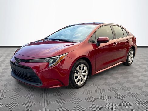 Used 2024 Toyota Corolla LE FWD image 3
