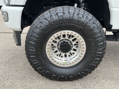 Used 2024 Ford F250 Platinum image 34