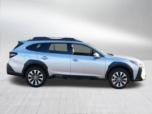Used 2024 Subaru Outback Touring XT image 8