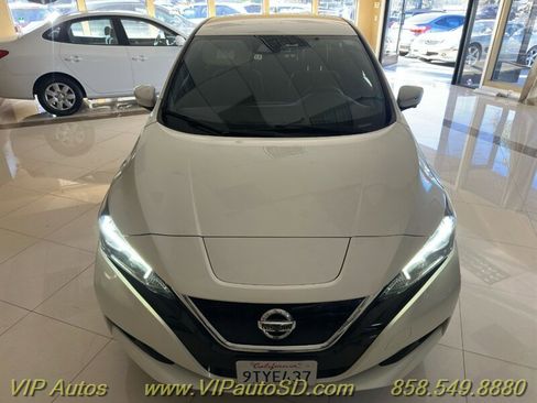 Used 2018 Nissan Leaf SL w/ SL Technology Package image 2
