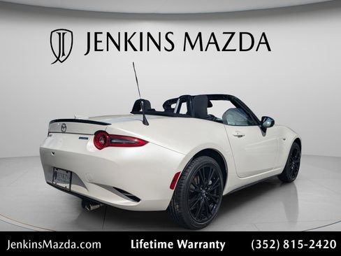 New 2026 MAZDA MX-5 Miata Club w/ Interior Package RWD image 3