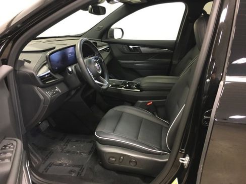 Used 2025 Buick Enclave Preferred image 16