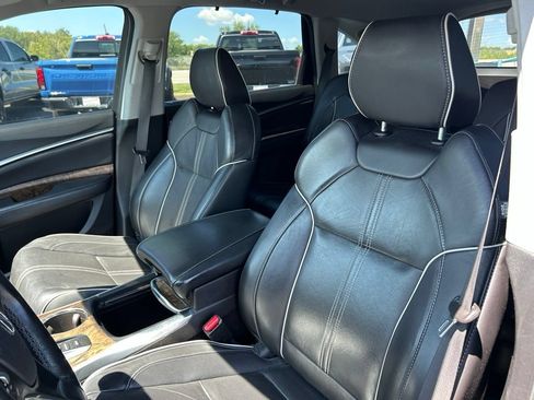 Used 2019 Acura MDX w/ Advance Package AWD/4WD image 16