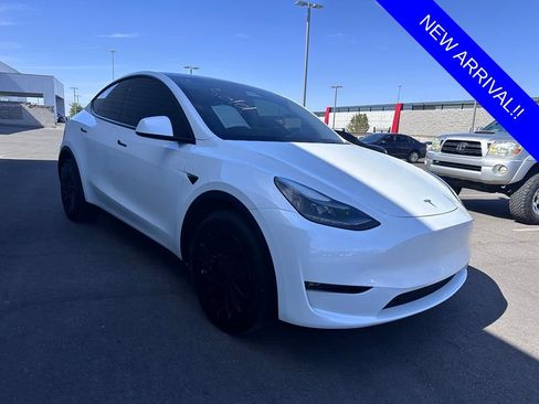 Used 2023 Tesla Model Y Long Range AWD/4WD image 6