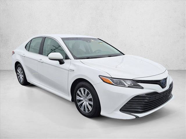 Used 2018 Toyota Camry LE FWD image 3