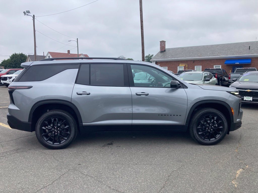 New 2026 Chevrolet Traverse LT w/ Midnight/Sport Edition AWD/4WD image 30