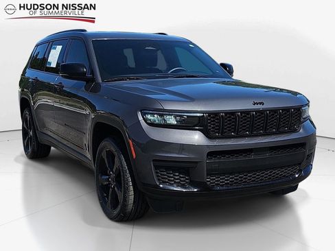 Used 2023 Jeep Grand Cherokee L Laredo AWD/4WD image 1