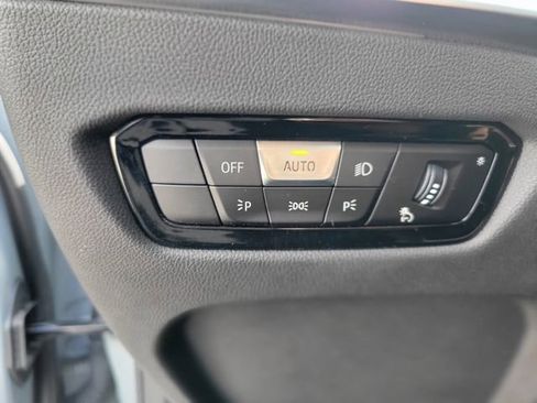 Used 2024 BMW M2 w/ Lighting Package image 17