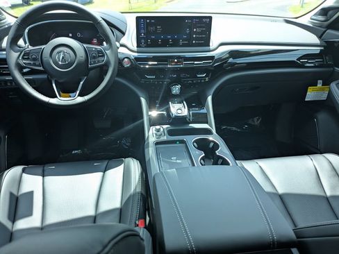 Used 2026 Acura MDX w/ Technology Package FWD image 18