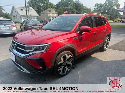 Used 2022 Volkswagen Taos SEL w/ Panoramic Sunroof Package AWD/4WD image 6
