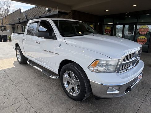 Used 2012 RAM 1500 Big Horn w/ Luxury Group image 4