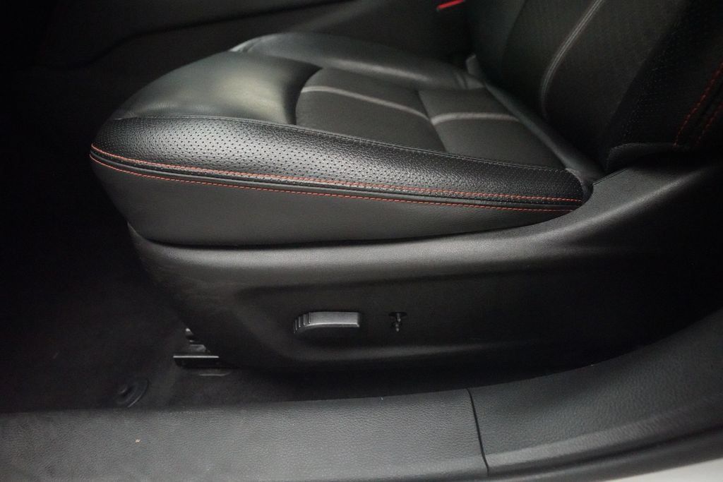 Used 2024 Nissan Altima 2.5 SR FWD image 28