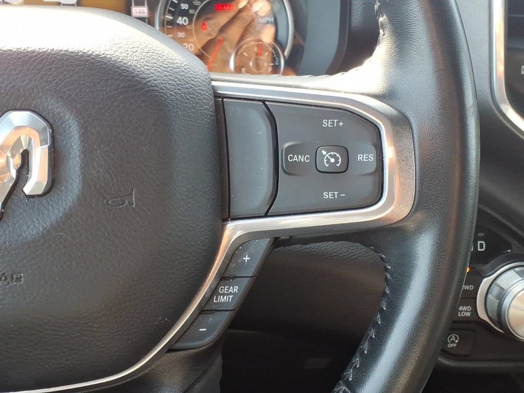Used 2023 RAM 1500 Laramie AWD/4WD image 18