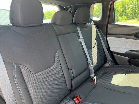 Used 2025 Jeep Compass Sport image 14